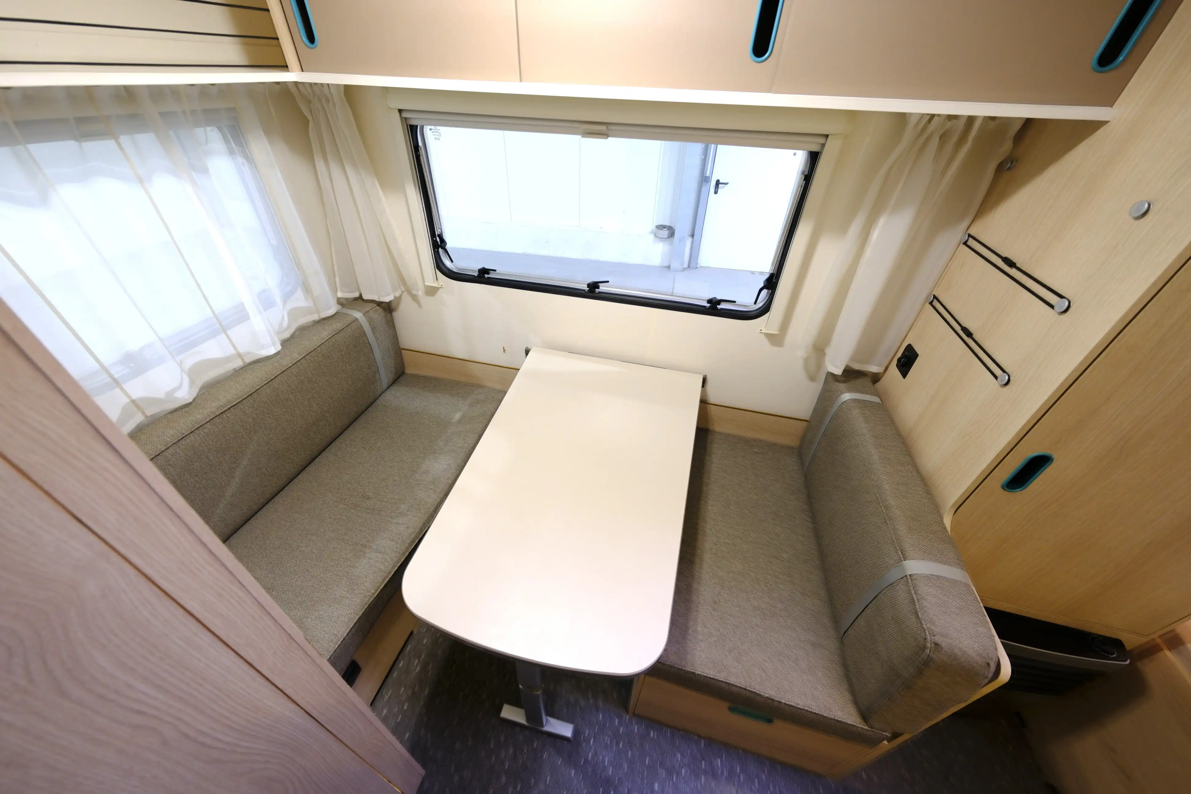 ADRIA Aviva 400 PS - Ansicht 6